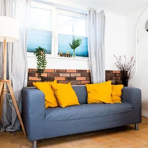 https://spacious-apartment-in-urban-hamburg.hamburg-hotels-de.com
