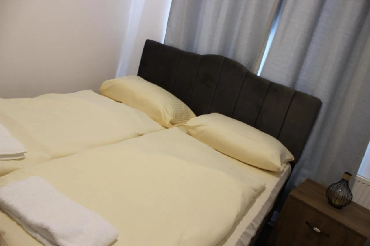 Hr Rooms 汉诺威 3*,  德国